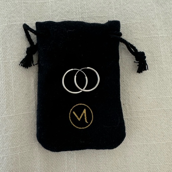 Mejuri Jewelry - Mejuri Small Hoops in Silver